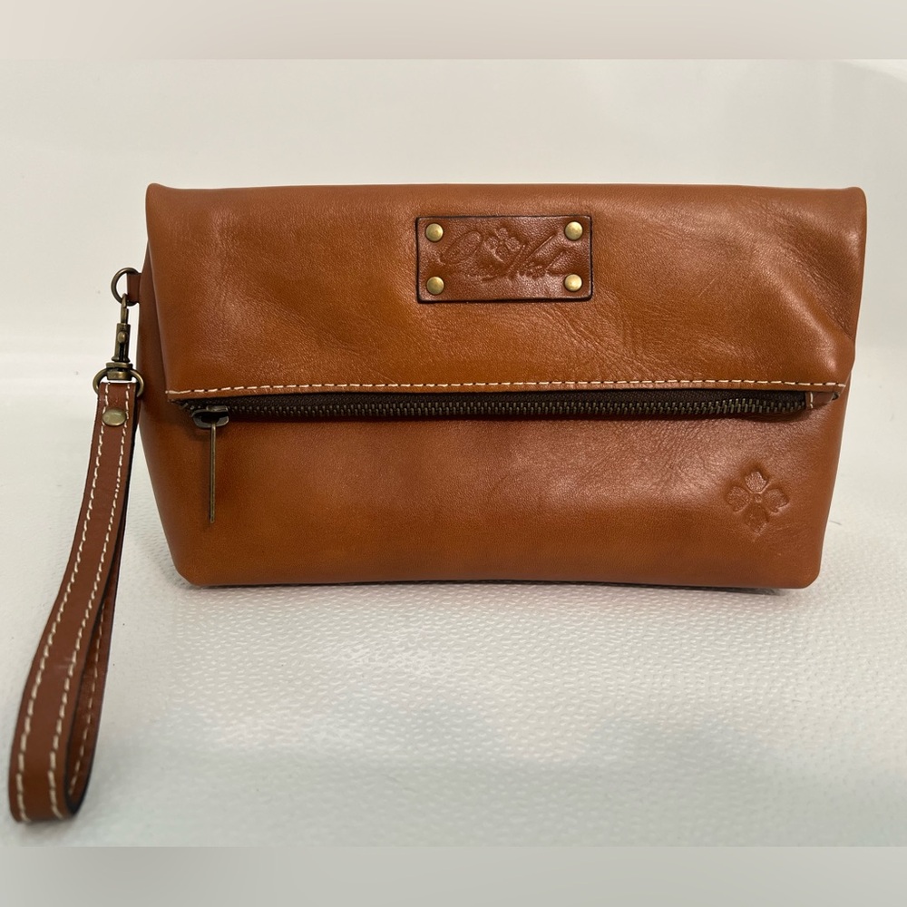 Patricia Nash wristlet clutch